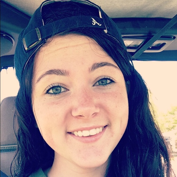 Meet your Posher, Sierra - Picture 8 of 12